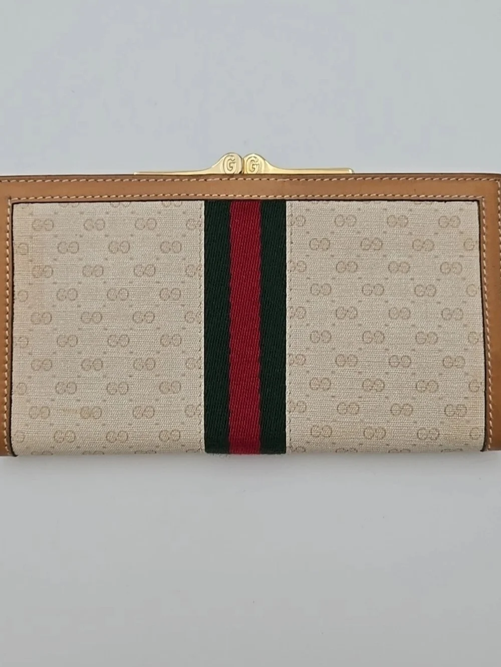 Vintage GUCCI trifold Wallet - Picture 4 of 8